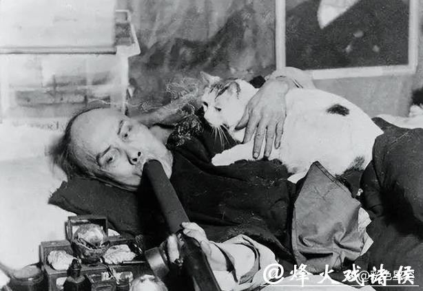 真实的叶问：身高1米6，爱抽大烟和逛妓院，也没有和日军打过擂台